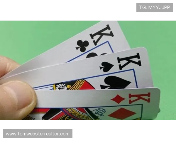 三公扑克牌规则全攻略，详细解析游戏流程与常见牌型组合技巧